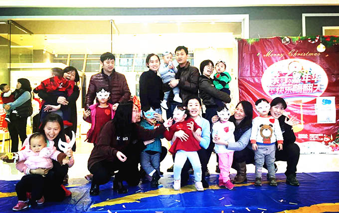 嬰智貝佳體育館園攜手麗嬰房“親子感恩趴，快樂樂翻天”