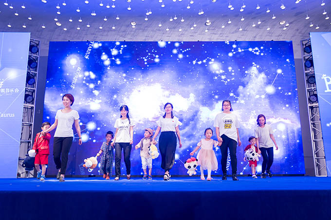 夢幻星空秀，嬰智貝佳12星寶之SHOW TIME！